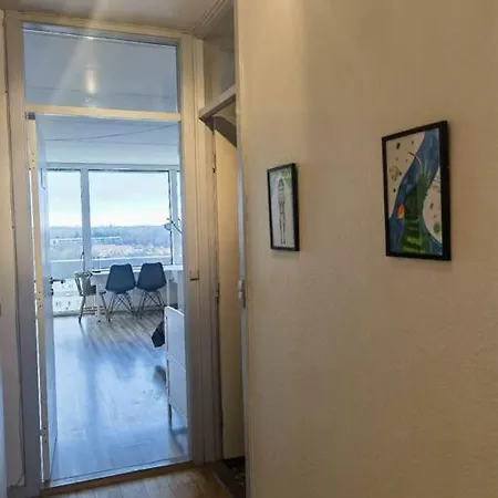 9th Floor With Great City View *